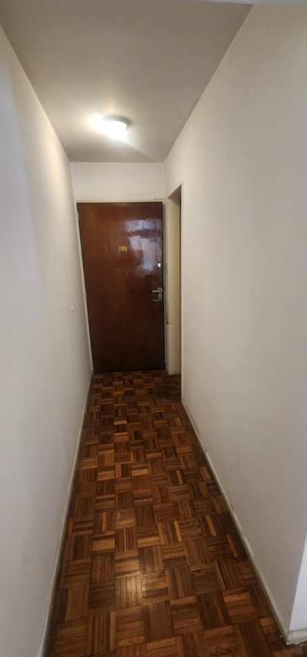 Excelente oficina Apto vivienda 2 ambientes c-frente a gran pulmon abierto de manzana muy luminoso