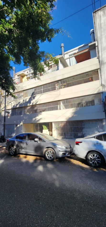 Estupenda cochera cubierta y fija apta camioneta bajas exp