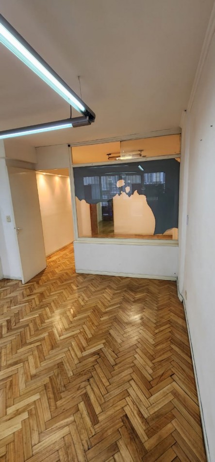 Diviiina! Oficina todo el piso planta libre al Frente 2 baños