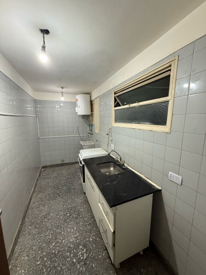 2 ambientes primer piso con patio cocina con lavadero