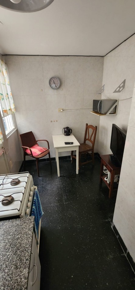 Extraordinaria PB a/prof c/fte 3 amb patio bño toil cocina c/pequeño offic lav impec estado