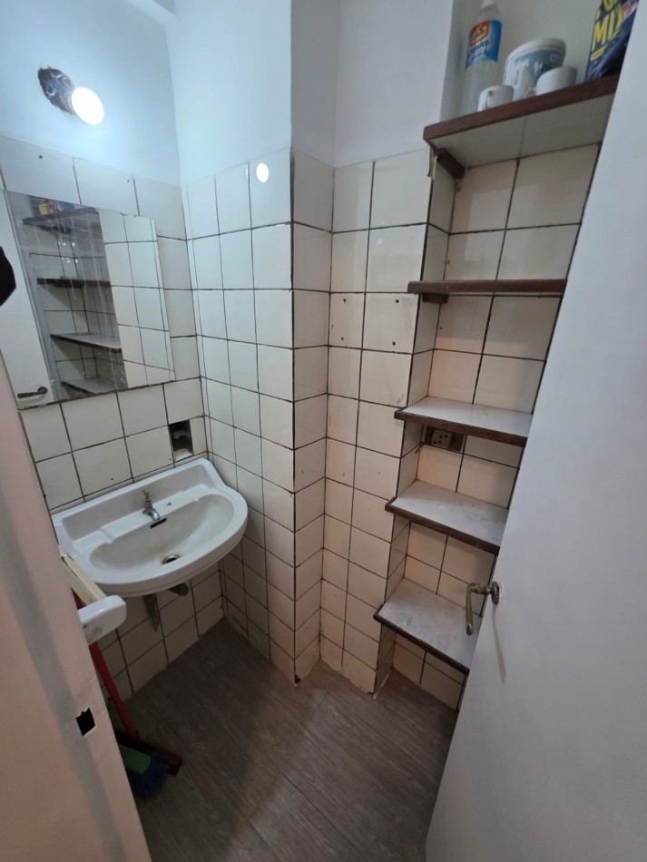 TRIBUNALES Oficina en venta semipiso al frente