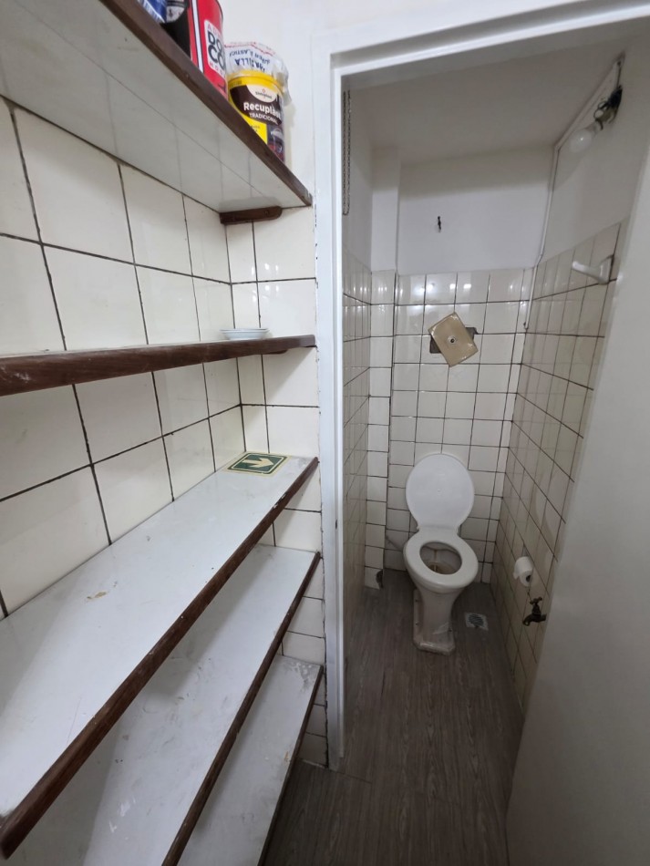 TRIBUNALES Oficina en venta semipiso al frente