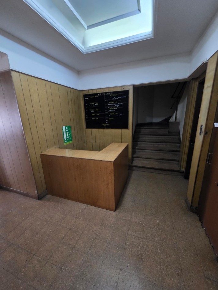 TRIBUNALES Oficina en venta semipiso al frente