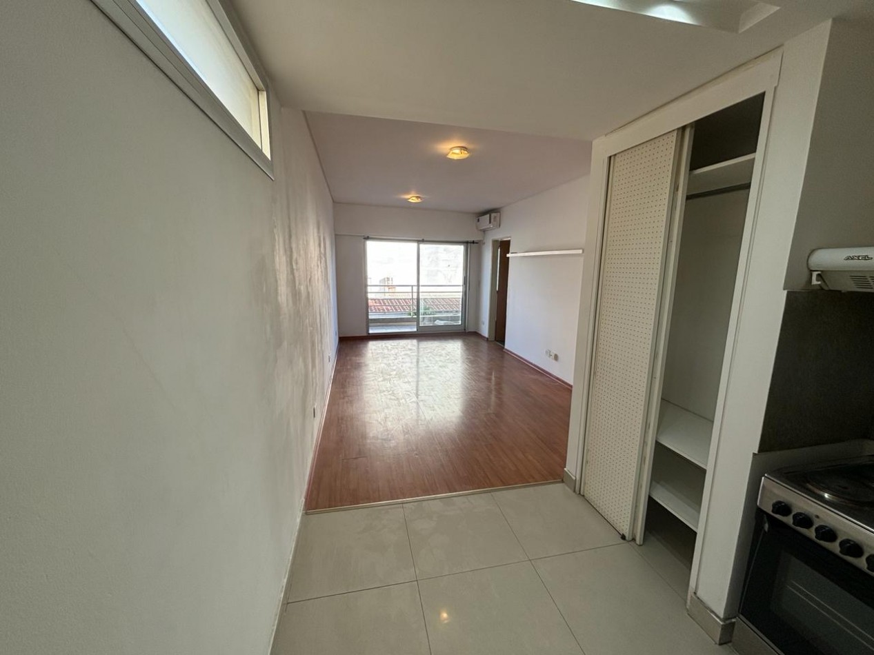 Monoambiente Divino divisible c/balcon sum parrilla laundry