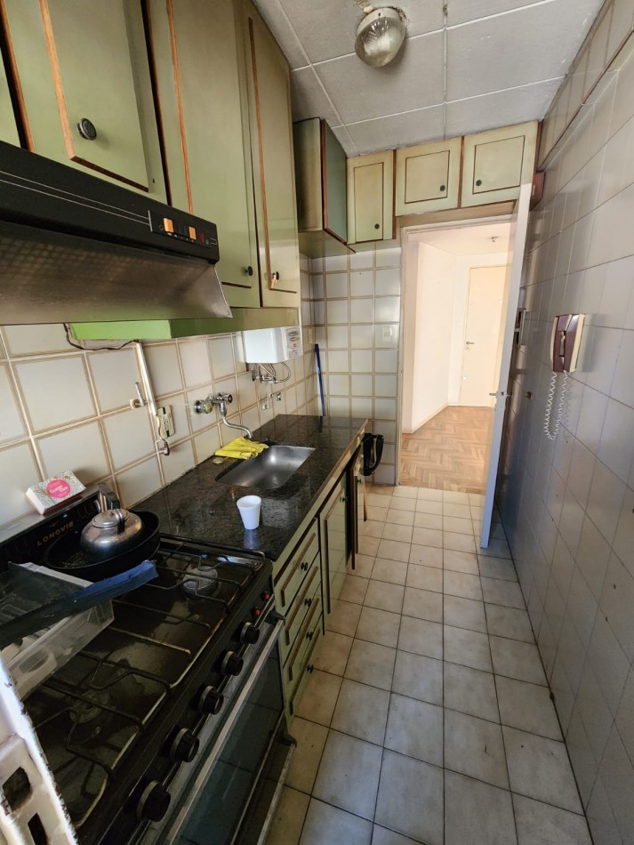 2 ambientes al frente con balcon gran recepcion cocina lavadero