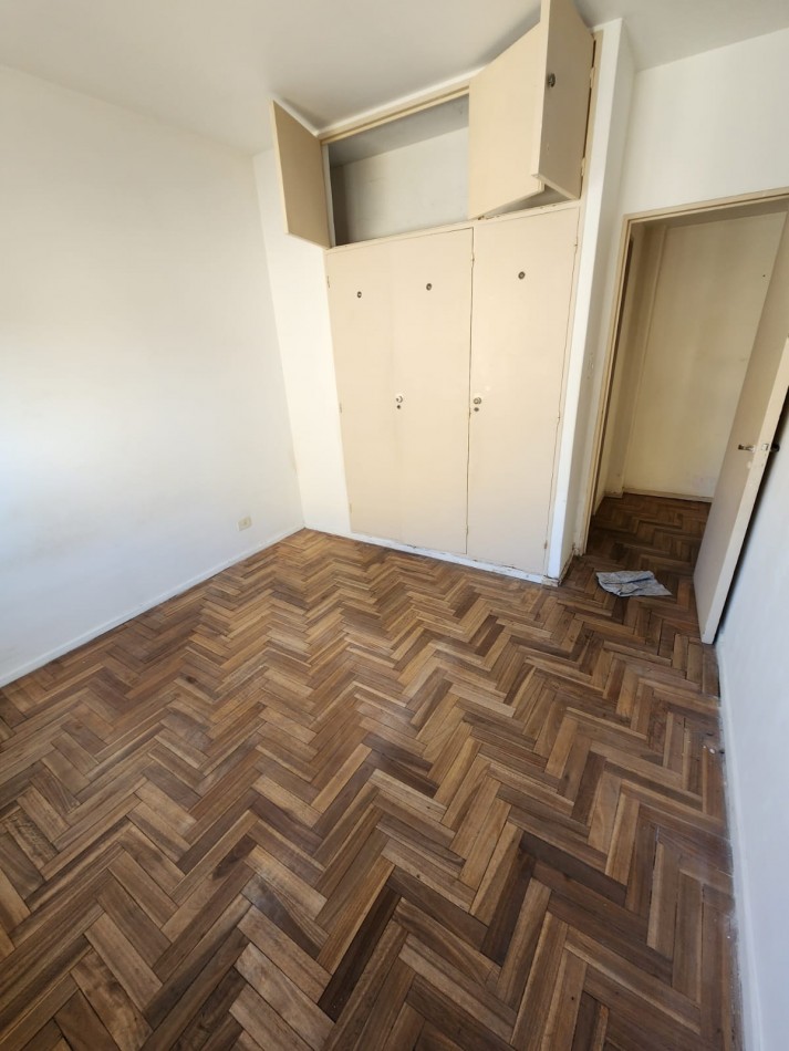 2 ambientes al frente con balcon gran recepcion cocina lavadero