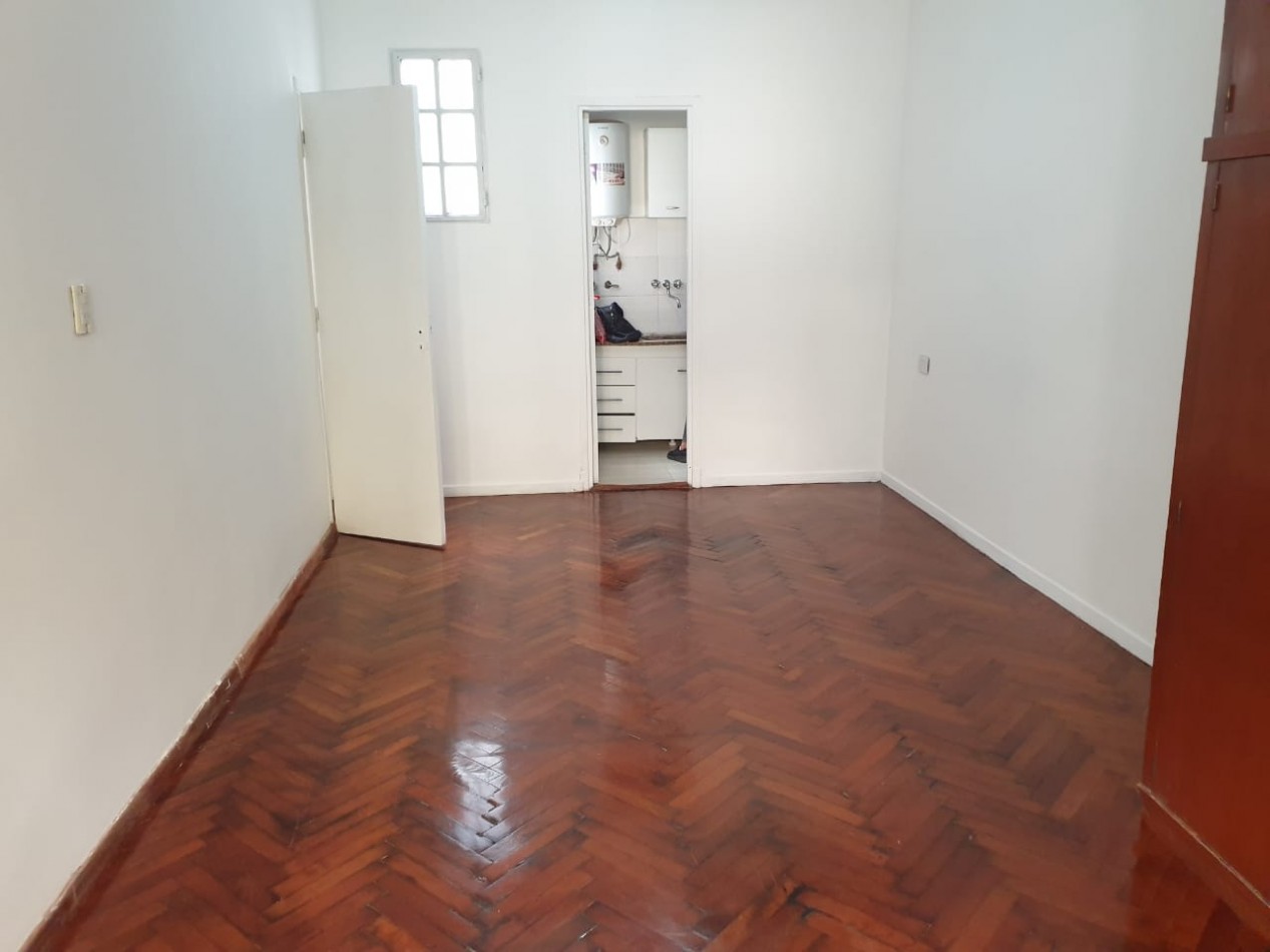 Monoambiente divisible baño cocina lavadero aire acondicionado recien pintado