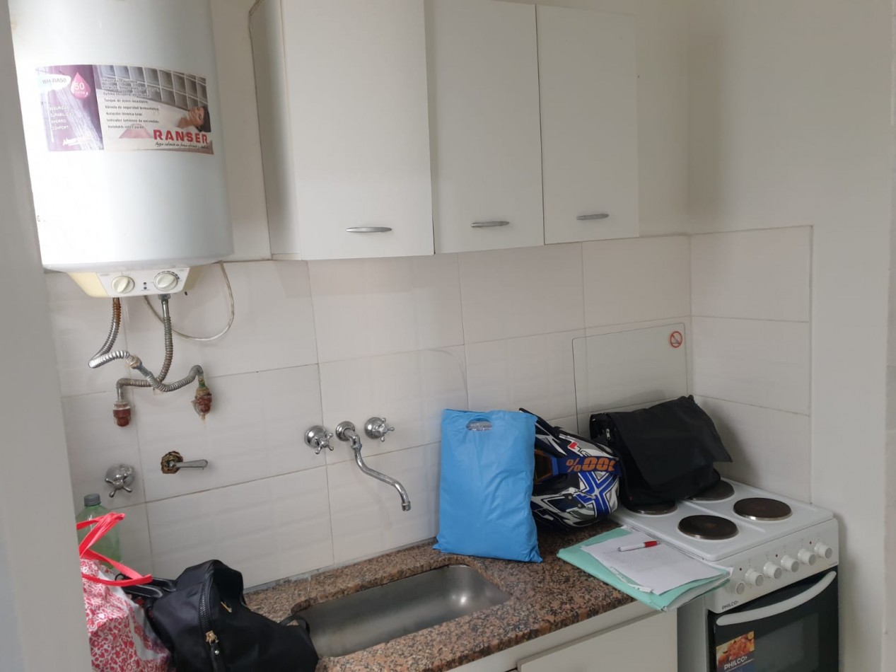 Monoambiente divisible baño cocina lavadero aire acondicionado recien pintado