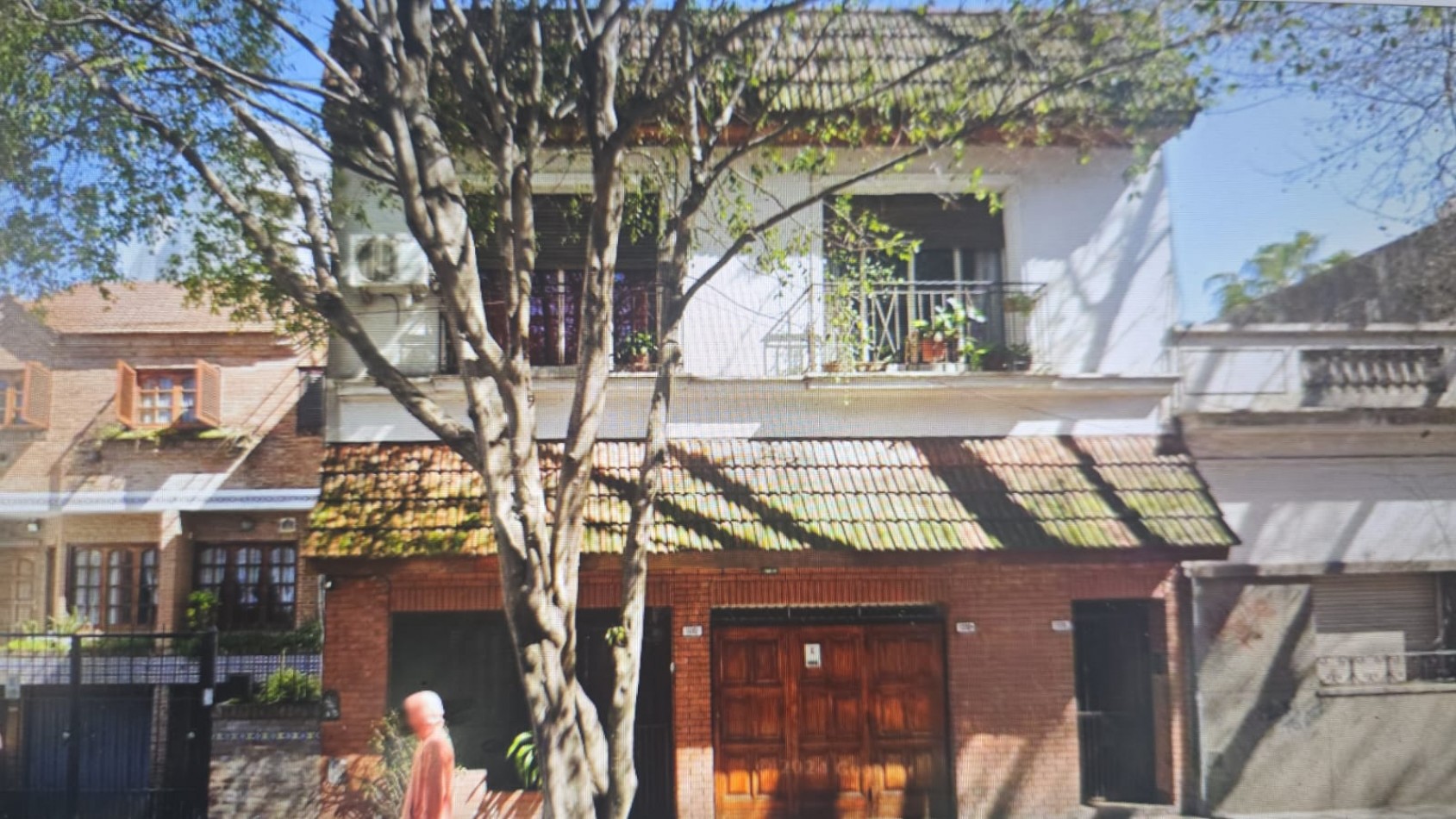 3 PH de 4 amb c/u en perfecto estado sobre lote propio sin subdividir Ideal constructor flipping