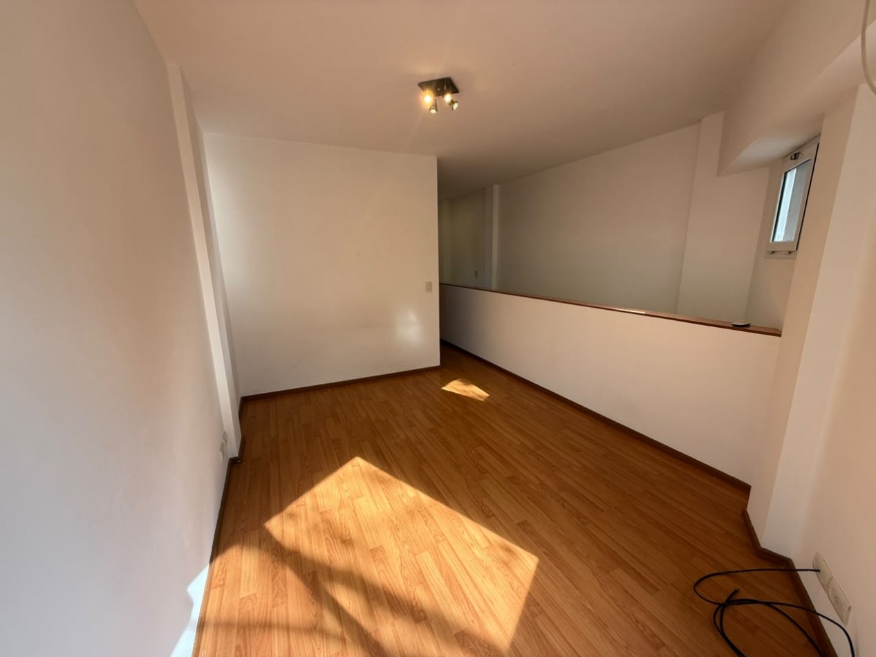 Divino Duplex!!! 2 ambientes frente c/balcon cerca subte 