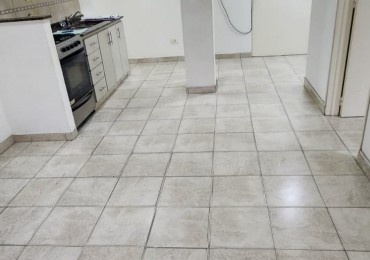 Dvino! 2 ambientes al frente con tremendo balcon terraza El precio INCLUYE EXPENSAS