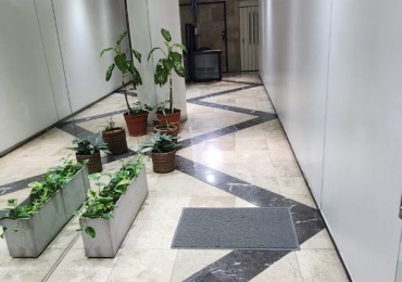 Diviiina! Oficina todo el piso planta libre al Frente 2 baños