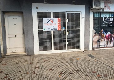 Magnifico local mts.Av De los Incas y Av. Triunvirato subte B Foco Comercial